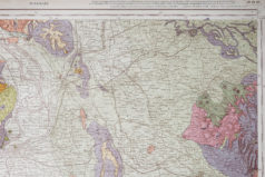 Carte géologique des environs de Avignon