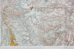 Carte géologique des environs de Brioude